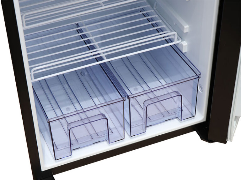 Frigorifero a compressore 12/24V 105 Litri NERO con congelatore (47,5Lx81Hx53P)