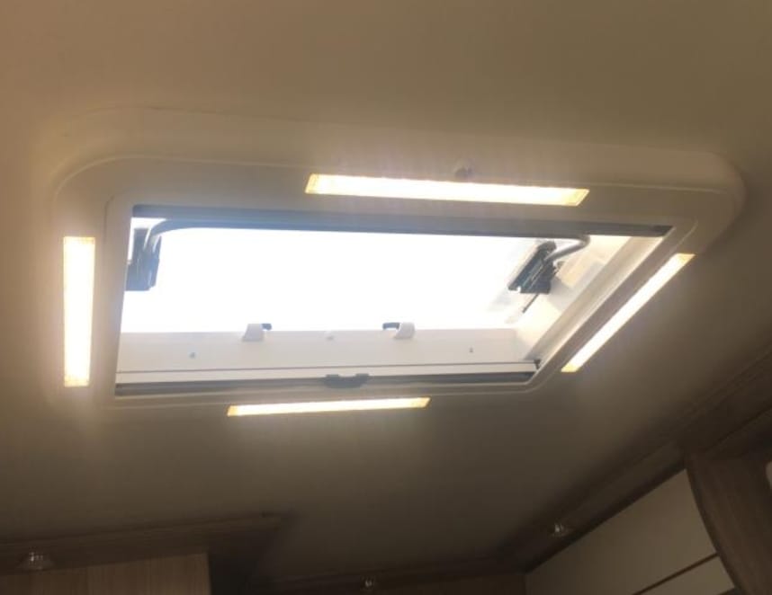 Oblò Panoramico con Luce a LED 500x500