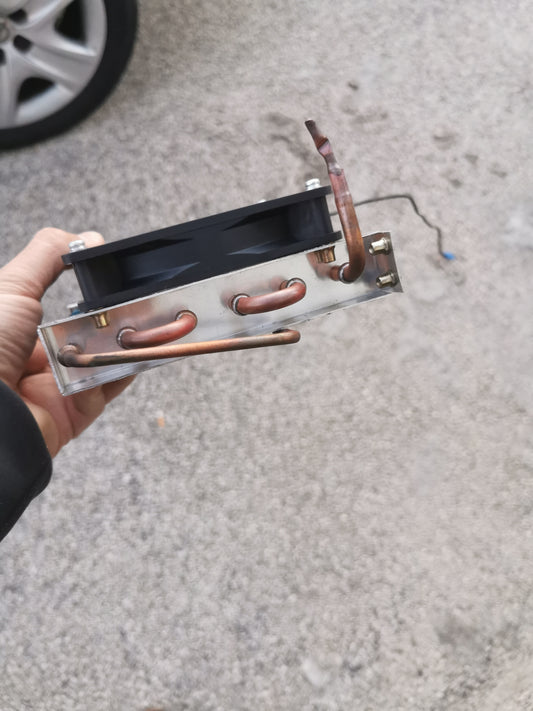 Condensatore compreso di ventola 12V