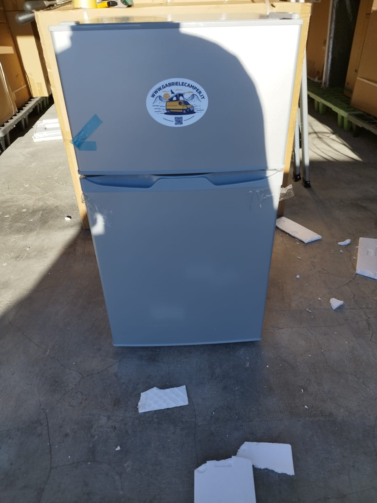 Frigorifero a compressore 12/24v 88 Litri con congelatore (45Lx85Hx49P)