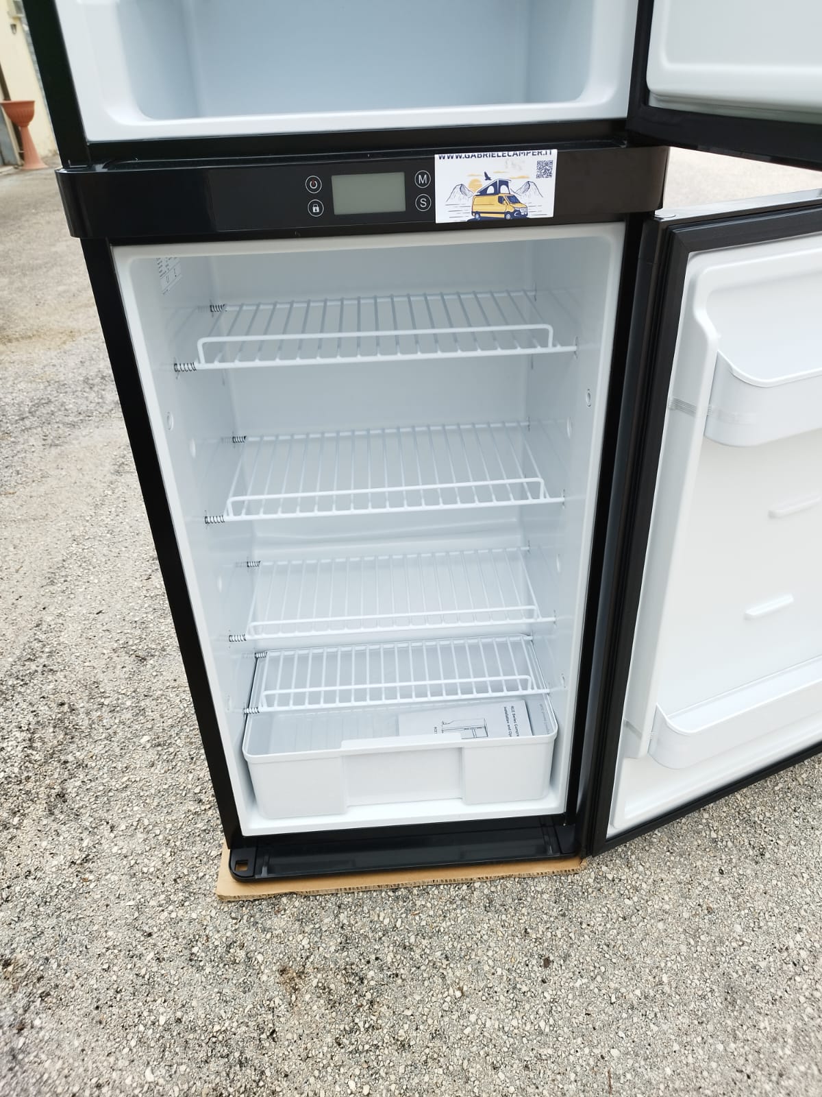 Frigorifero a compressore 12/24v 140 litri (51,8Lx125H×48P) Apertura a Destra