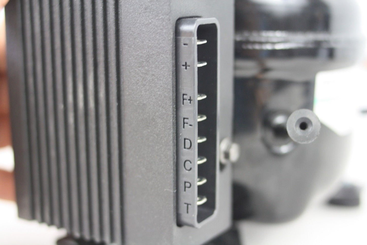 Compressore per frigo 12/24v da 3,5cc