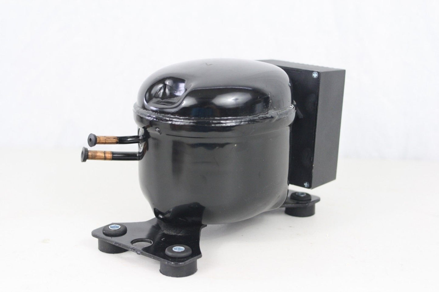Compressore per frigo 12/24v da 5,0 cc
