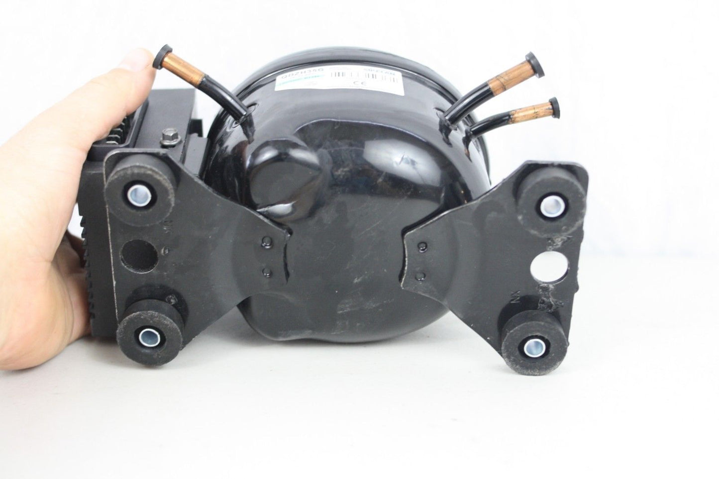 Compressore per frigo 12/24v da 3,5 cc