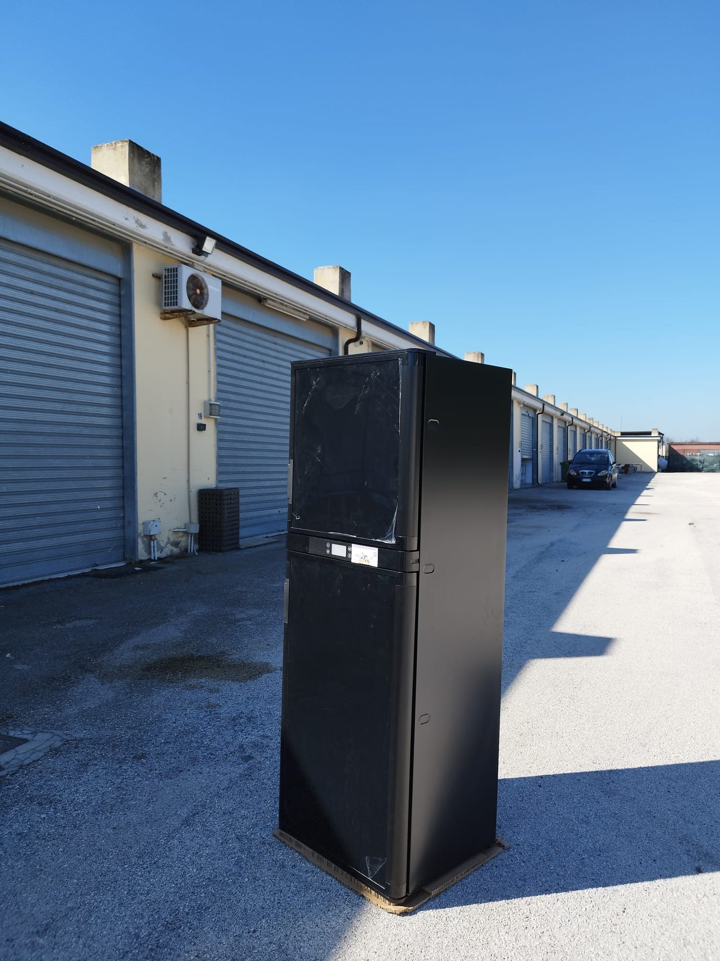 Frigorifero a compressore 12V 170 Litri 144H×51,9L×48P