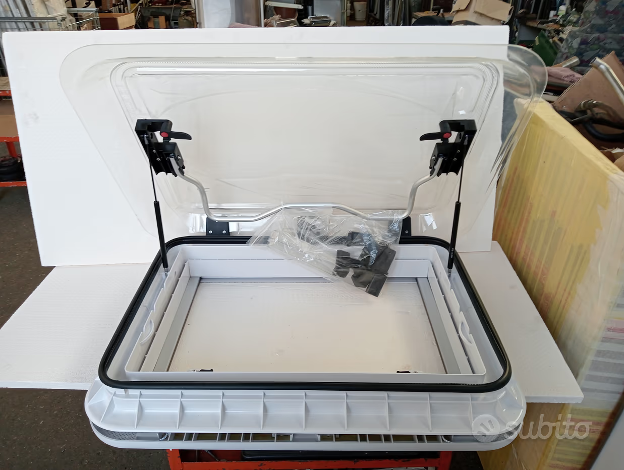 Oblò Camper Panoramico 700x500 Illuminazione LED 12V + Oscurante+ Zanzariera