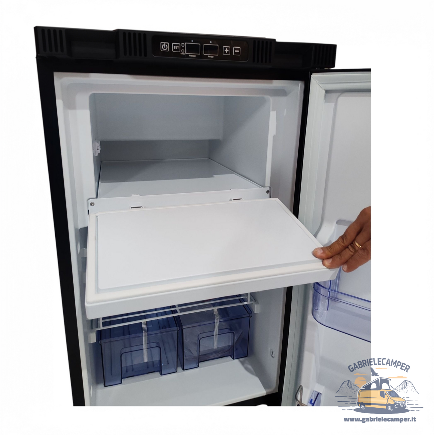 Frigorifero a compressore 12/24V 105 Litri NERO con congelatore (47,5Lx81Hx53P)